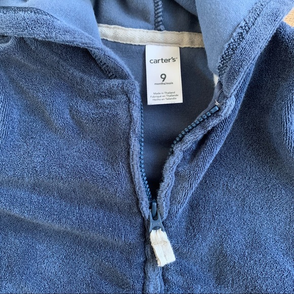 3/$10 CARTERS Baby boy hoodie 9m - Picture 2 of 3